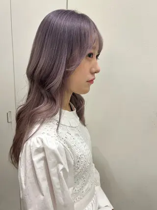 ロング カラー 💛🤍U too e’s 鎌倉🧸のヘアスタイル