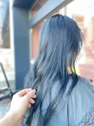 ロング カラー 山本 純平のヘアスタイル