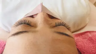 カラー パーマ キッズ マツエク・マツパ 伊藤名紬 マツエク専門のマツエク・マツパデザイン