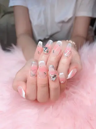 ネイル 💜MIYA nail川崎店のネイルデザイン