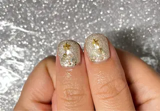 ネイル VIERU 🌈🎀💖のネイルデザイン