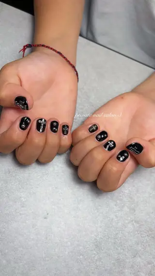 ネイル 関山 志乃のネイルデザイン