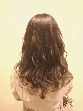 セミロング ere hair salonのヘアスタイル
