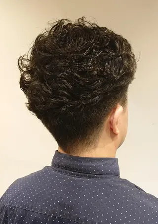 パーマ ショート メンズ 真光 龍治のヘアスタイル