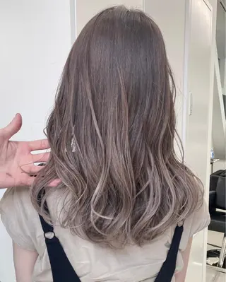 セミロング 公式 Ease by amble luxeのヘアスタイル