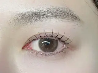 マツエク・マツパ eyelash salon miin所属・mami |池袋のマツエク・マツパデザイン