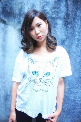 ミディアム カラー vato マンツーマンサロンのヘアスタイル