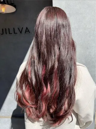 ロング カラー N°jillva 𝑘𝑎𝑟𝑖𝑛のヘアスタイル