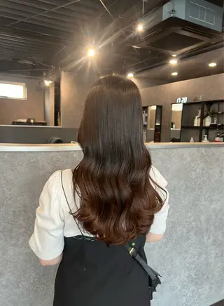 ロング ink yukariのヘアスタイル