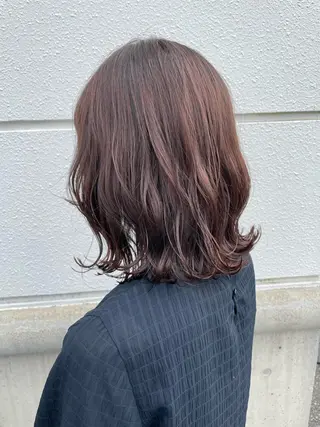 ミディアム カラー ワタナベ テルマサのヘアスタイル