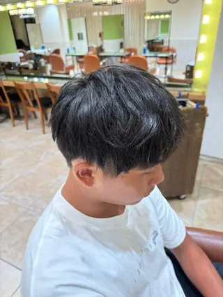 ショート メンズ 透け感カラー🌿 小島 りなのヘアスタイル