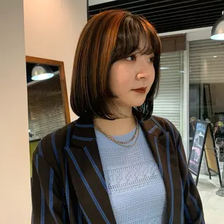 カラー 的場 莉音のヘアスタイル