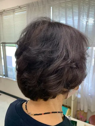 カラー 竹内 秀美のヘアスタイル