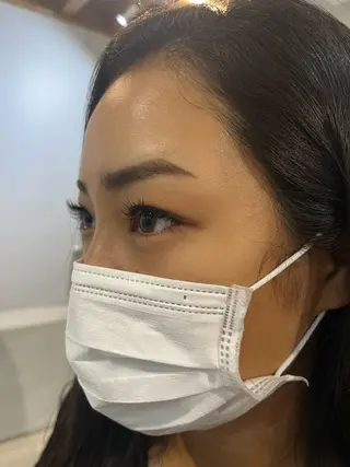 マツエク・マツパ ブリーチなしカラー ダブルカラーエクステのヘアスタイル