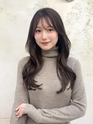 セミロング 寺田鼓捺/艶髪 /透明感カラーのヘアスタイル