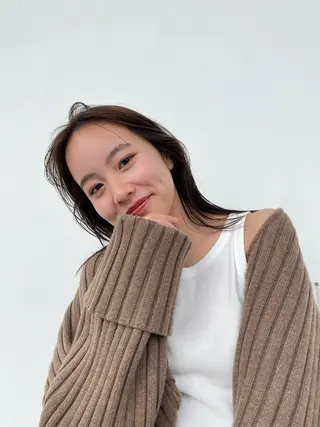 ミディアム カラー 浦野 未来のヘアスタイル