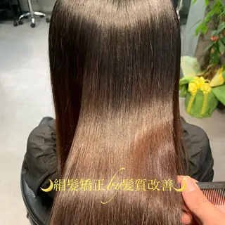 ロング ディレクター鮫島 俊介のヘアスタイル