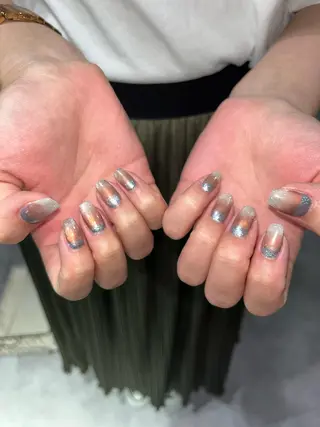 ネイル 🪐富島彩夏 /海外nail🪐のネイルデザイン