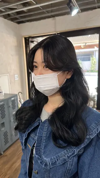 ロング カラー フリーランス所属・韓国ヘア レイヤー くびれヘアMATSUのヘアスタイル