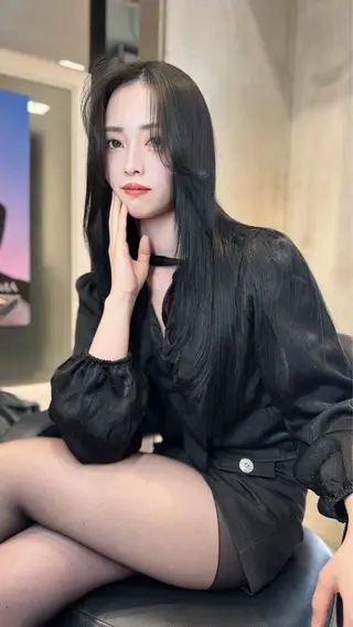 ロング 中韓🇨🇳🇰🇷 🤍TAKAHIROのヘアスタイル