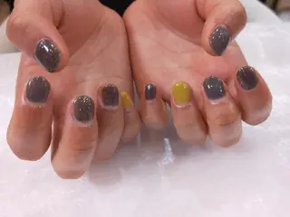 ネイル R'well所属・はばすみれ🎀ﾈｲﾙ 光ﾌｪｲｼｬﾙ ﾍｱのネイルデザイン