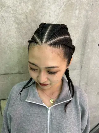 セミロング ヘアアレンジ HONEY TRAP!所属・HARURU🪮✨ ブレイズ海外ヘアのヘアスタイル