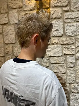 カラー オノ ソウイチロウ/ ブリーチ/パーマのヘアスタイル