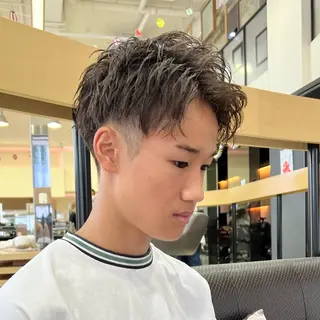 ショート パーマ メンズ アイブロウ メンズ特化 【かな】のヘアスタイル