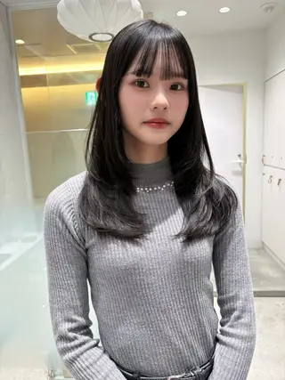 セミロング カラー 🎀優姫 🎀  韓国レイヤーのヘアスタイル