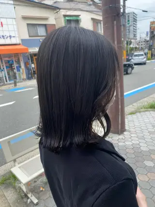 ミディアム 西村 美羽のヘアスタイル