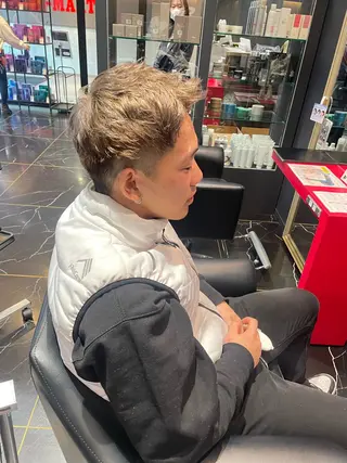 カラー メンズ 森 亜紗美のヘアスタイル