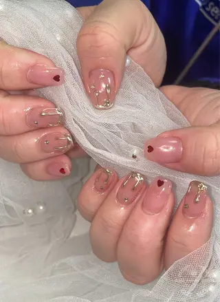 ネイル ネイルサロンエクラ 🫧Shizukaのネイルデザイン