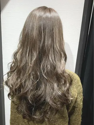 ロング カラー 渋谷宮益坂 omoのヘアスタイル