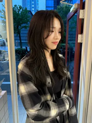 ロング カラー natsune /レイヤーカットのヘアスタイル