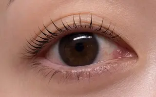 マツエク・マツパ Eyelash Salon Glück所属・佐久間 春菜のマツエク・マツパデザイン