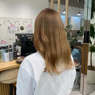 ミディアム カラー THE ESCALA 町田所属・町田縮毛矯正/ 髪質改善/美髪特化のヘアスタイル