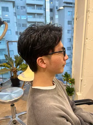 パーマ メンズ ナチュラル大人っぽい スタイル　MAORIのヘアスタイル