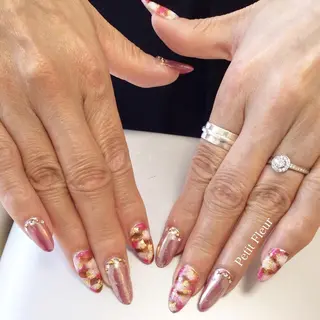 ネイル Petit Fleur所属・青柳 亜梨奈のマツエク・マツパデザイン