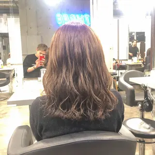 ミディアム カラー 🔷似合わせのプロ KUMA🔷のヘアスタイル