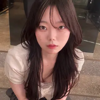 ロング ハッシュカット🖤 レイヤー/透けカラーのヘアスタイル