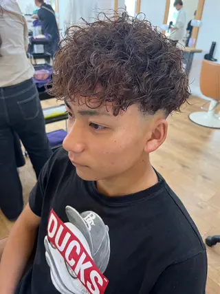 パーマ メンズ be’leef.ric 守口店所属・beleef守口店 reinaのヘアスタイル