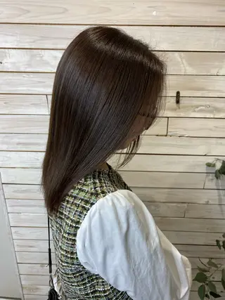 ミディアム 赤み消し特化/ 藤本 彩果のヘアスタイル