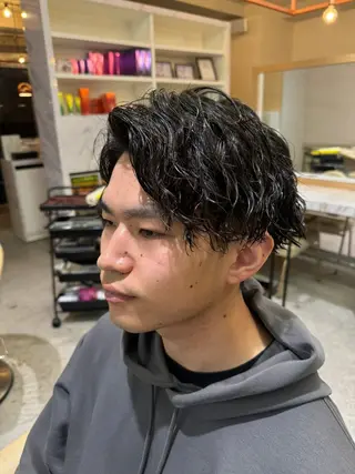 パーマ メンズ amble luxe 伊畑優希のヘアスタイル