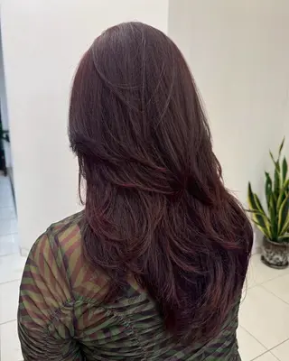 ロング カラー MEY HAIR CURLYS所属・SHIORI🎀 ブリーチ/艶カラーのヘアスタイル