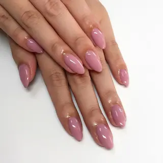 ネイル 《カメレオン》 西田美輝のヘアスタイル