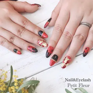 ネイル Petit Fleur所属・青柳 亜梨奈のマツエク・マツパデザイン