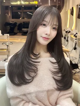 セミロング カラー 大宮レイヤーカット ハッシュ　柏崎颯刀のヘアスタイル