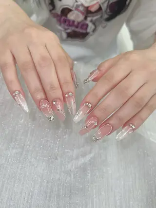 ネイル Lee Nailsのネイルデザイン