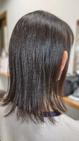 セミロング Threege スリージェのヘアスタイル