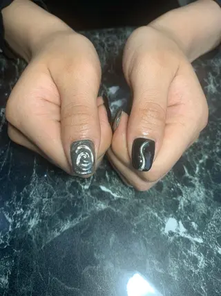 ネイル マルサンカクシカク所属・○△□ 守口市のネイルデザイン